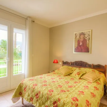 Chambres D'hotes Les Mandarines Penzion *